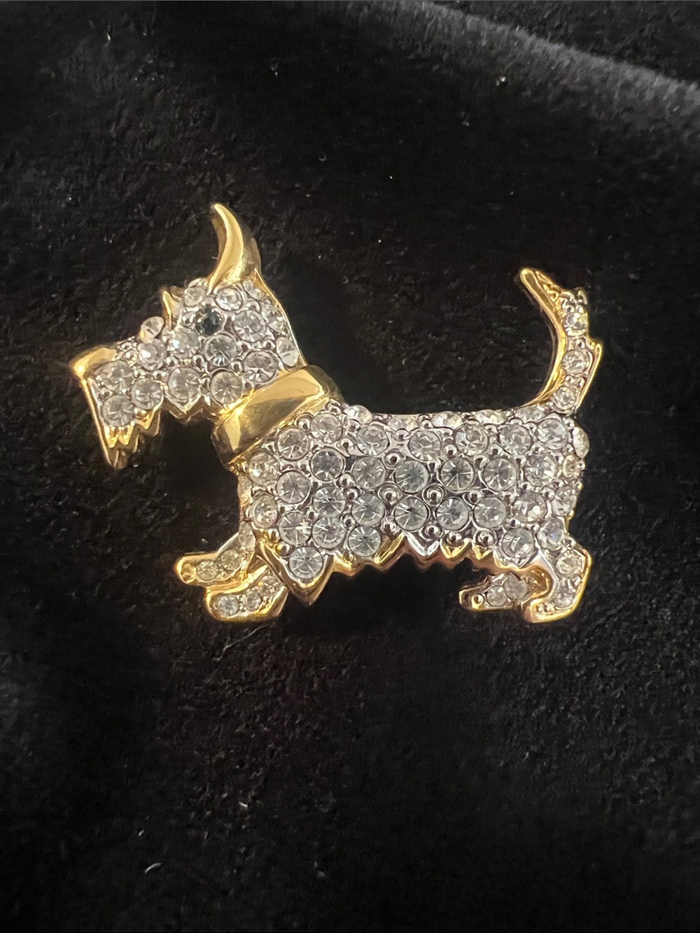 Scotty Dog pin swarovski crystals